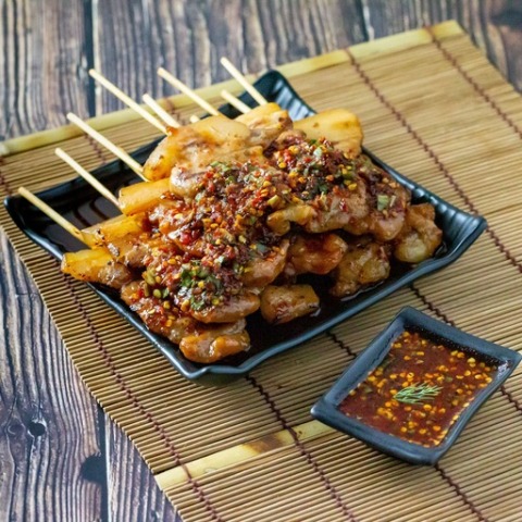 ร้านขายส่งหมูย่างนมสด
